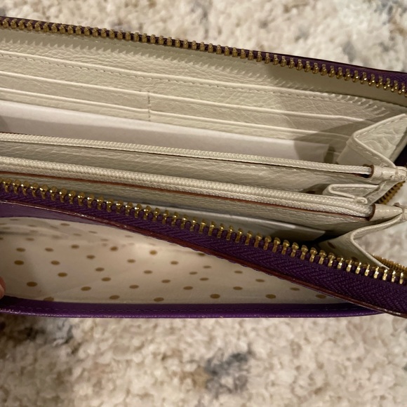 Kate Spade Wallet 💜 - Picture 5 of 6